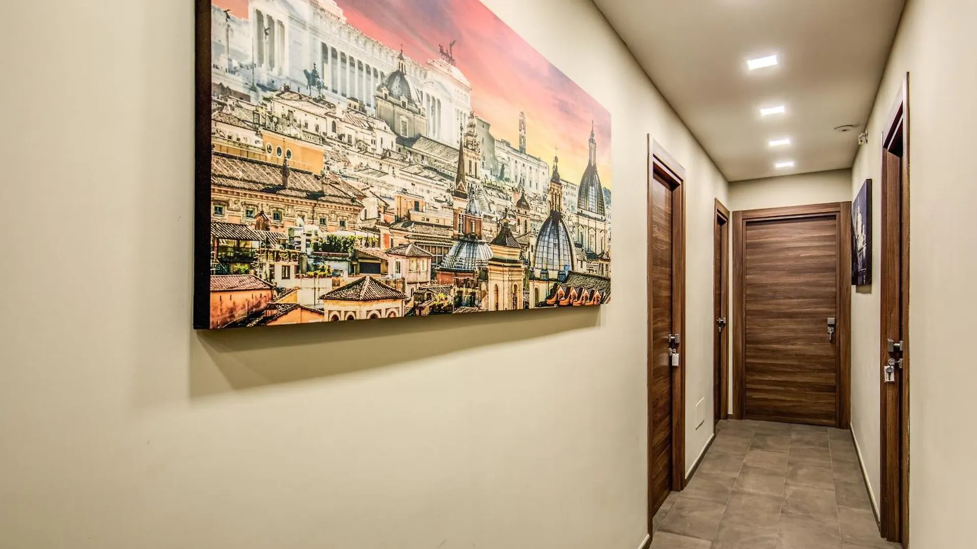 H501 Luxury Rooms Roma 2*,  Italia